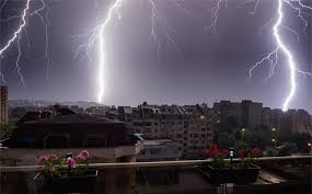 През нощта в Южна България валежите бяха интензивни придружени с