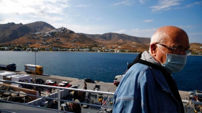 Гърция въведе днес допълнителни ограничителни мерки, включително полицейски час, във