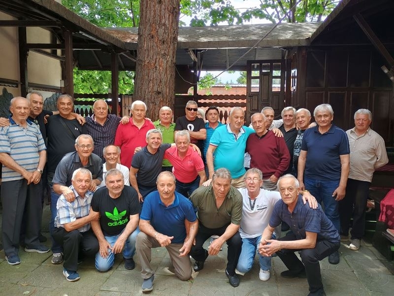 Ветерани от по далечното и от по близкото минало на Локомотив Мездра