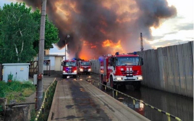 Пожар е избухнал в автосервиз във Видин съобщиха от полицията