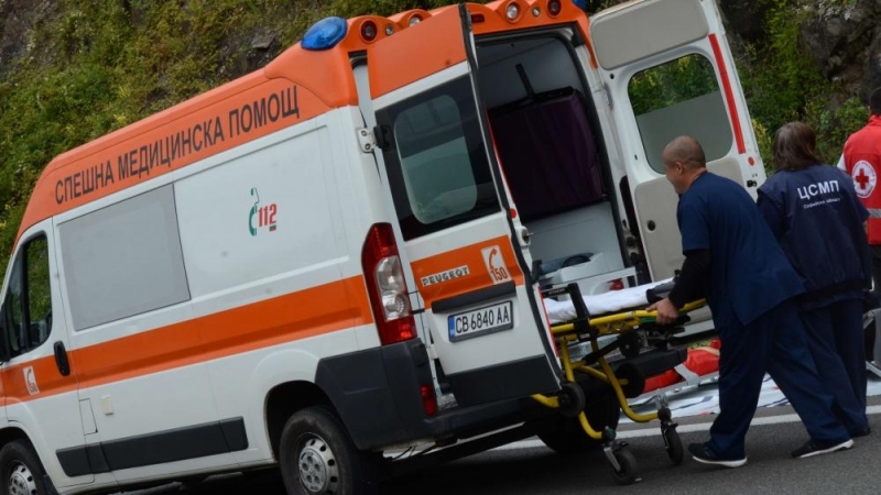 Спътницата на шофьора от тежката катастрофа край Севлието почина съобщи