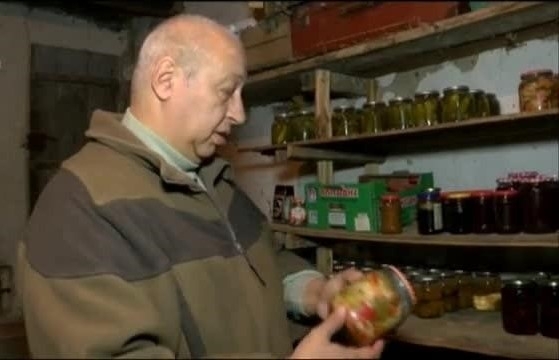 Гладен апаш открадна зимнината на мъж от врачанско село съобщиха