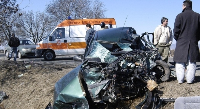 50-годишен шофьор загина при катастрофа в Силистренско, съобщиха от полицията.