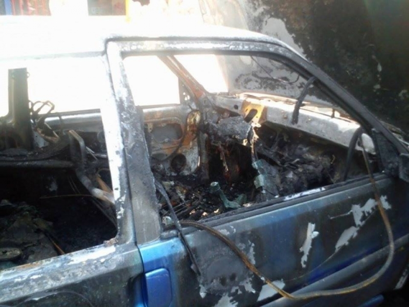 Пожар остави в историята лек автомобил в Монтанско, научи BulNews.