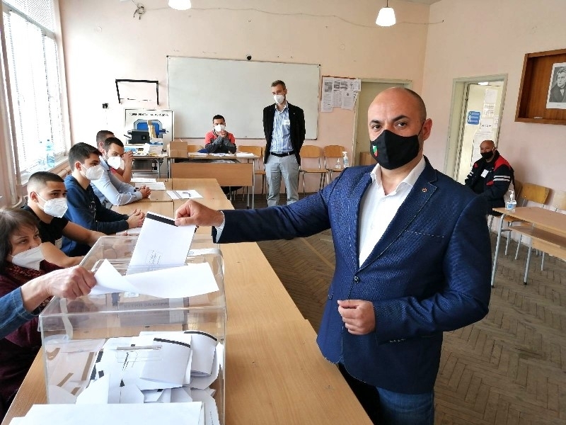 Водачът на листата на ВМРО и досегашен народен представител Красимир
