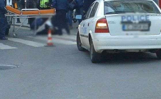 Лека кола е блъснала пешеходка вчера в Козлодуй, съобщиха от