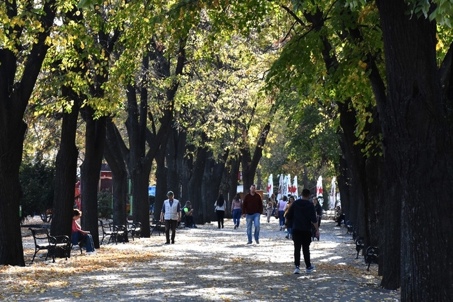 Днес ще бъде предимно слънчево Ще духа слаб в източните райони