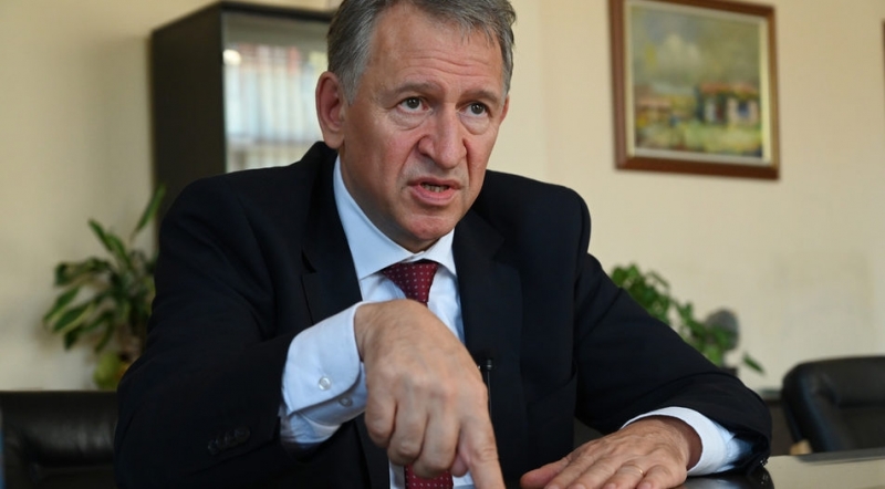 Министърът на здравеопазването в служебното правителство д р Стойчо Кацаров