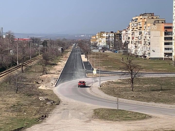 Заради полагане на хоризонтална маркировка по бул Европа във Враца