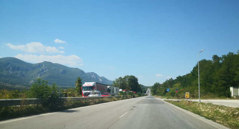 Ограничено е движението на главен път Е 79 между Враца и