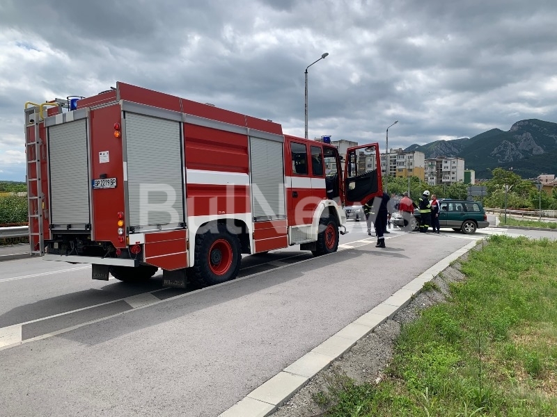 Огнен инцидент е станал преди минути във Враца видя първо