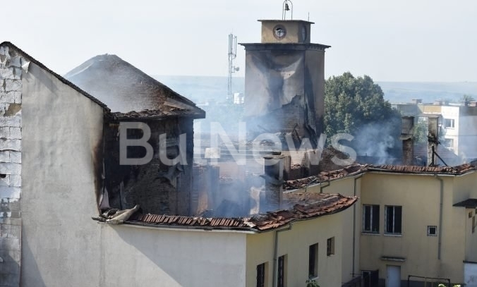 Унищожителният пожар който вилня вчера в читалището в козлодуйското село