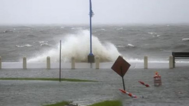 Тропическата буря Кристобал достигна бреговете на Луизиана В американския щат