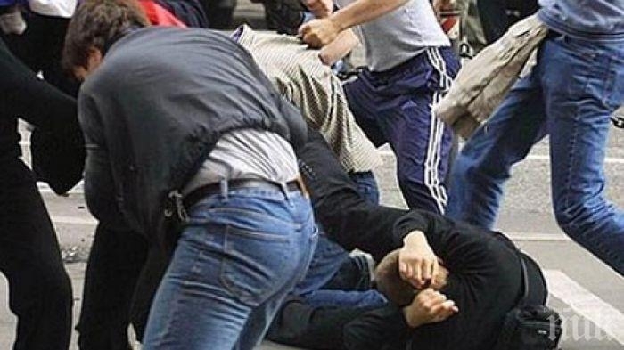 Полицията разследва масово сбиване пред нощно заведение в Хасково Сигналът за