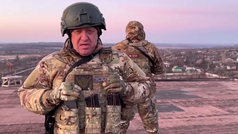 Командирът на частната руска армия Вагнер“ Евгениай Пригожин призова руския