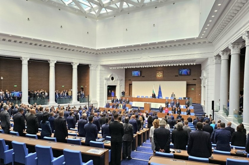 Започна първото заседание на 50-ото Народно събрание. Новите депутати положиха